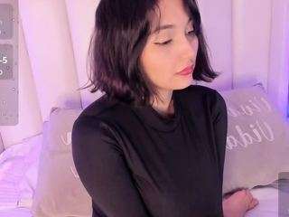 Giannasue nude in Live Sex Cam Girls Room