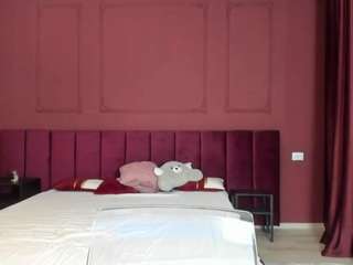 Hot-Dial nude in Live Sex Cam Girls Room