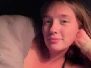 JulietteMintxxx nude in Live Sex Cam Girls Room