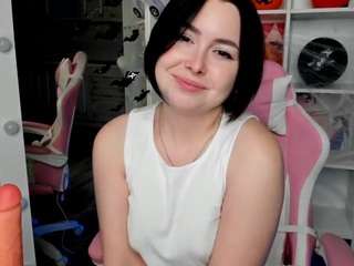 Marilyn-RoyTart nude in Live Sex Cam Girls Room