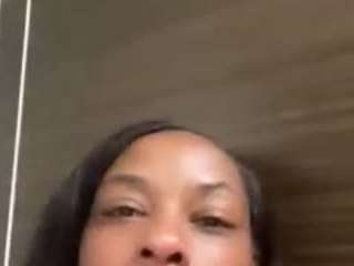 minniehunney nude in Live Sex Cam Girls Room