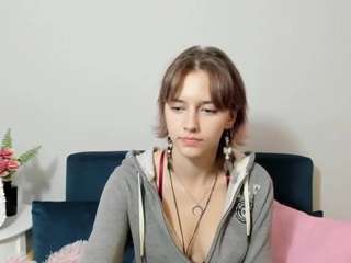 NatalieFabulous nude in Live Sex Cam Girls Room