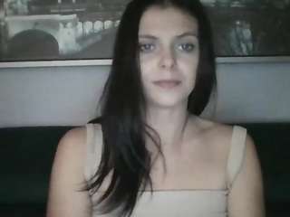 VanessaNatural nude in Live Sex Cam Girls Room