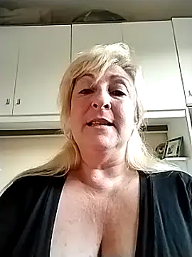 beatricesexy nude strip on cam for live sex video chat
