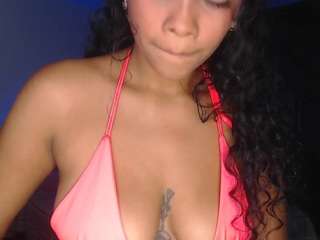 Beilyy nude in Live Sex Cam Girls Room