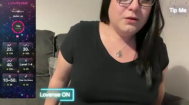 NaughtyWifeUK nude strip on cam for live sex video chat