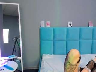 Rebecca-Adams nude in Live Sex Cam Girls Room