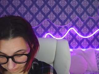 RoxyRayy nude in Live Sex Cam Girls Room