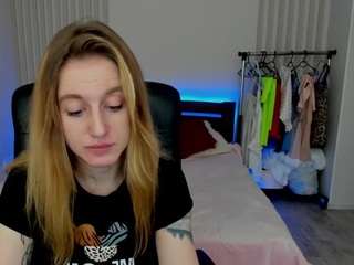 ShylaStylly nude in Live Sex Cam Girls Room