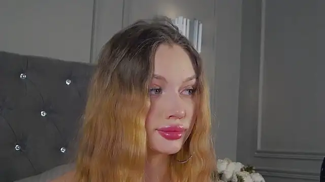 ViolaFlirt nude strip on cam for live sex video chat