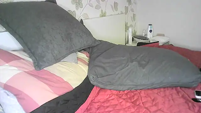 yola181 nude strip on cam for live sex video chat