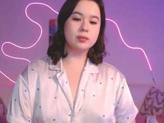 Amelia Owen nude in Live Sex Cam Girls Room