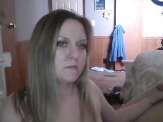 Ashlyxo nude in Live Sex Cam Girls Room