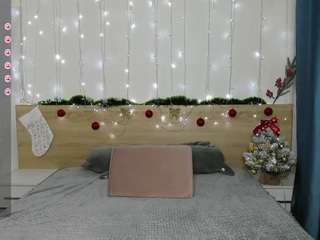 Kitty1Aurora nude in Live Sex Cam Girls Room