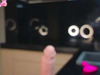 Kittylivecam11 nude in Live Sex Cam Girls Room