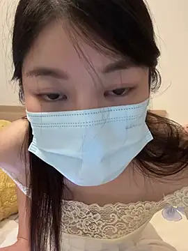 lululu-sweet nude strip on cam for live sex video chat