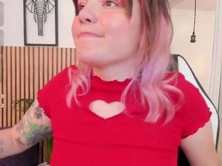 uva-blossom nude in Live Sex Cam Girls Room
