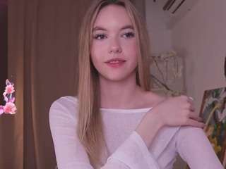 1ceG1rl nude in Live Sex Cam Girls Room