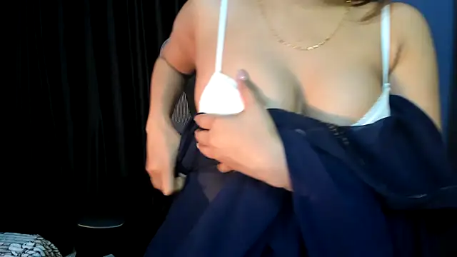 ClassicClarity nude strip on cam for live sex video chat
