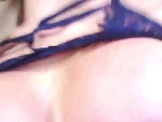 Dahyana-Evanz1 nude in Live Sex Cam Girls Room