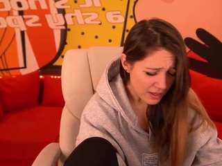 DreamyLinaa nude in Live Sex Cam Girls Room