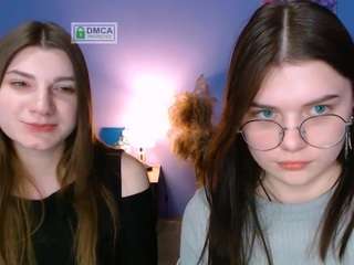 emmi-lovee nude in Live Sex Cam Girls Room