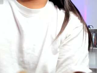 gabymiller22 nude in Live Sex Cam Girls Room