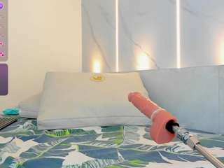 Keyla-Woodsen nude in Live Sex Cam Girls Room