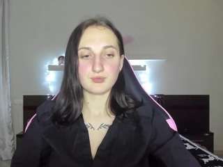 KommuneliFoxi nude in Live Sex Cam Girls Room