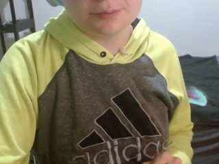 livbbbygirl nude in Live Sex Cam Girls Room