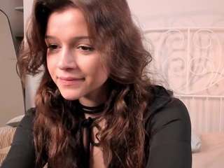Lynn nude in Live Sex Cam Girls Room