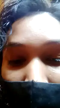 Naughty-Saanvi nude strip on cam for live sex video chat