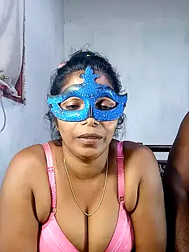 SUDU-AKKA nude strip on cam for live sex video chat