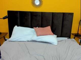 BeatriceReeves nude in Live Sex Cam Girls Room