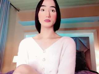 Emelyrouss nude in Live Sex Cam Girls Room