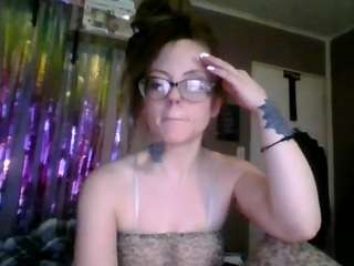 le55onplan420 nude in Live Sex Cam Girls Room