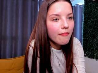 LynnFinnell nude in Live Sex Cam Girls Room