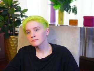 MarianCordner nude in Live Sex Cam Girls Room