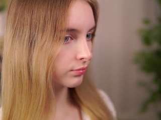 MildredDaby nude in Live Sex Cam Girls Room