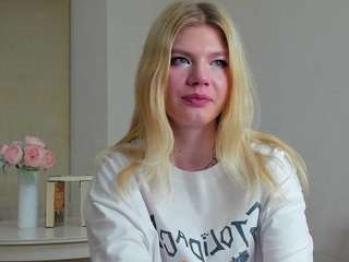 WandaBroadhurst nude in Live Sex Cam Girls Room
