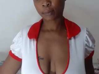 xCurvyPearlx nude in Live Sex Cam Girls Room