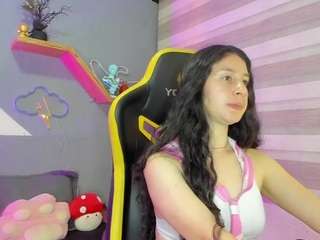 Alainaa nude in Live Sex Cam Girls Room