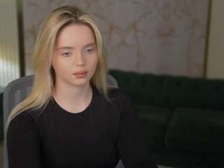 Cassy054 nude in Live Sex Cam Girls Room