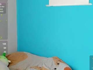 EmilySwan22 nude in Live Sex Cam Girls Room