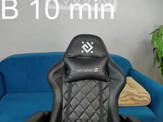 Eva-Stonee nude in Live Sex Cam Girls Room