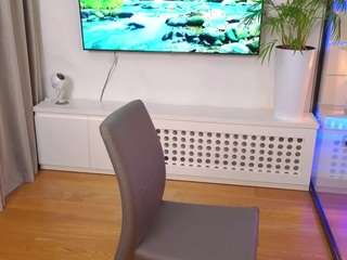 Katherinewoods nude in Live Sex Cam Girls Room