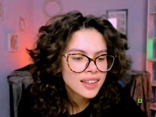 kira-shine1 nude in Live Sex Cam Girls Room
