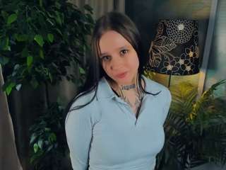 MeganClose nude in Live Sex Cam Girls Room
