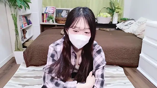 Sakku-MIKOTO-Saku nude strip on cam for live sex video chat