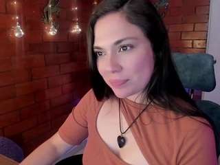 Zoe-Ringer nude in Live Sex Cam Girls Room